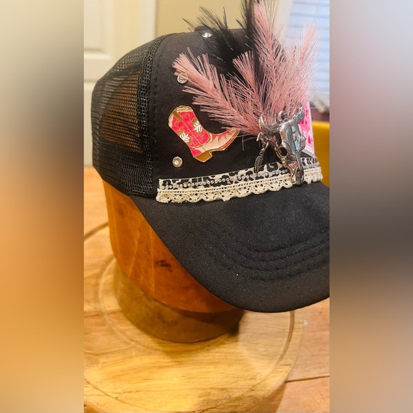 Handmade Western Boho Cowgirl Glitzy Pink, Black, & Leopard Mesh Trucker Hat - Picture 4 of 4